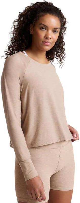 imageBeyond Yoga Womens Featherweight Daydreamer PulloverSand Swept Heather