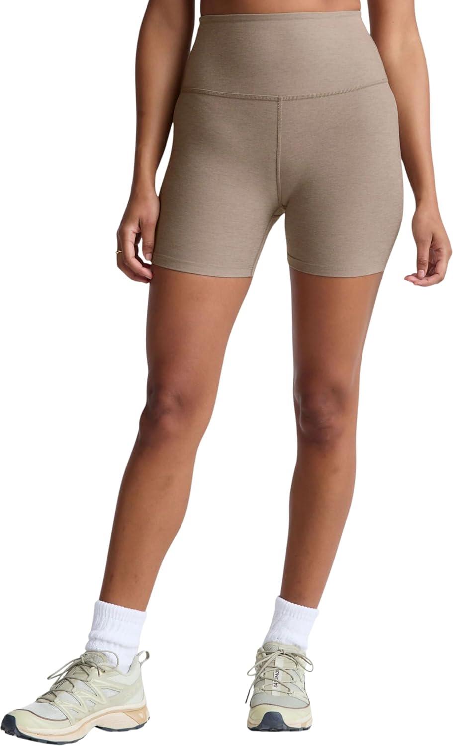 imageBeyond Yoga Womens Spacedye Keep Pace 5quot ShortBirch Heather