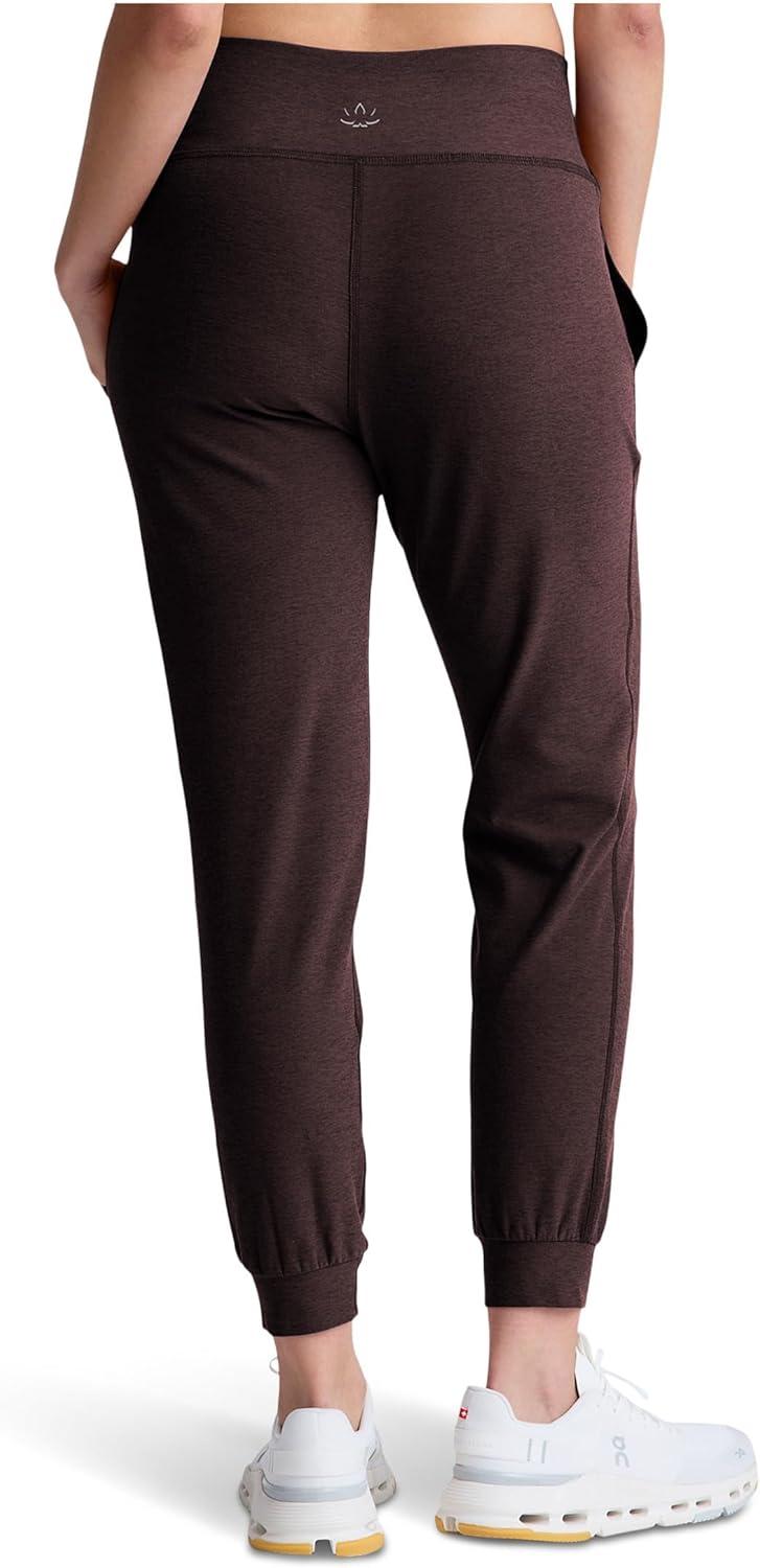 imageBeyond Yoga Womens Spacedye Midi JoggerDark Chocolate Heather