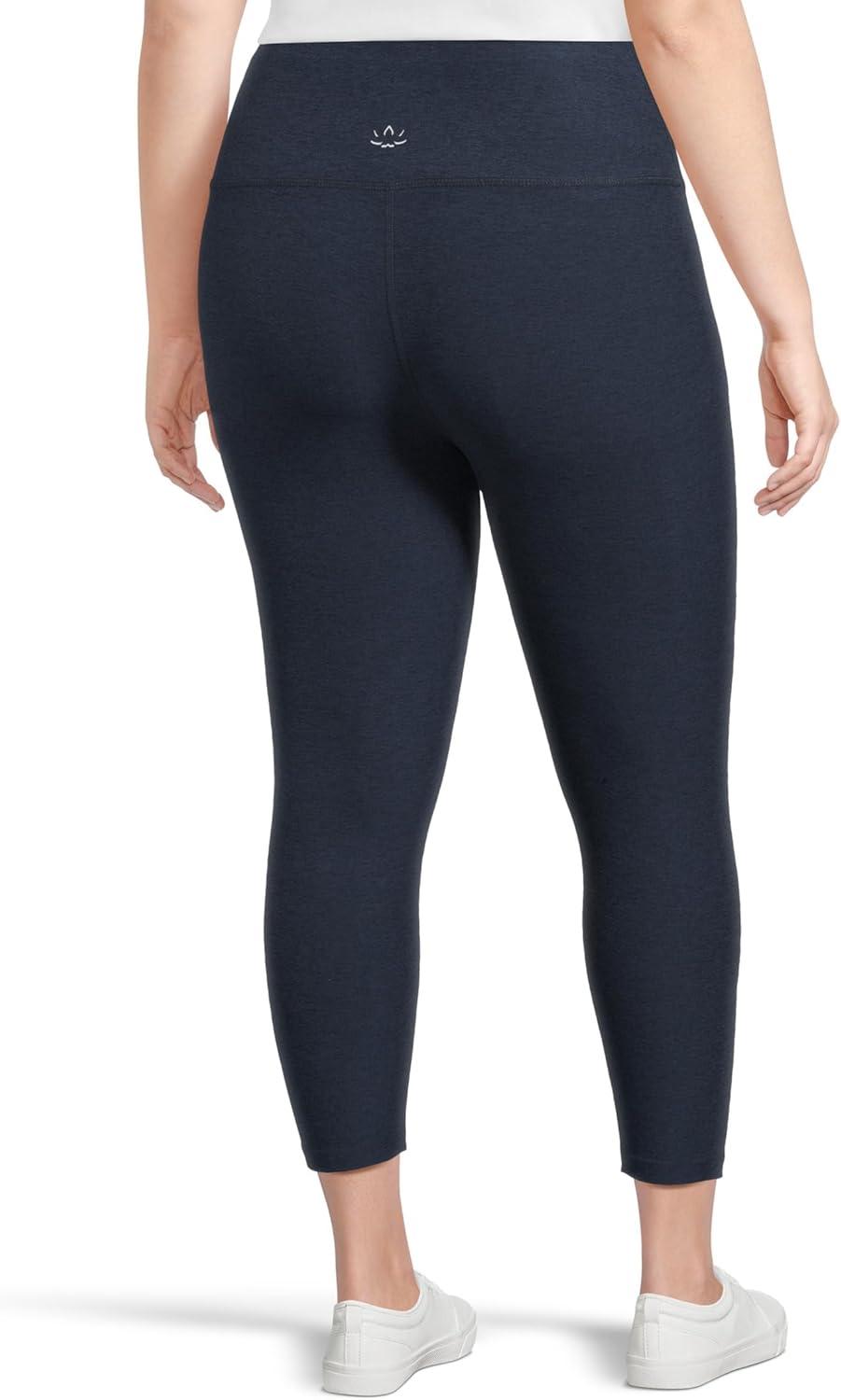 imageBeyond Yoga Womens Spacedye Walk and Talk High Waisted Capri LeggingNocturnal Navy