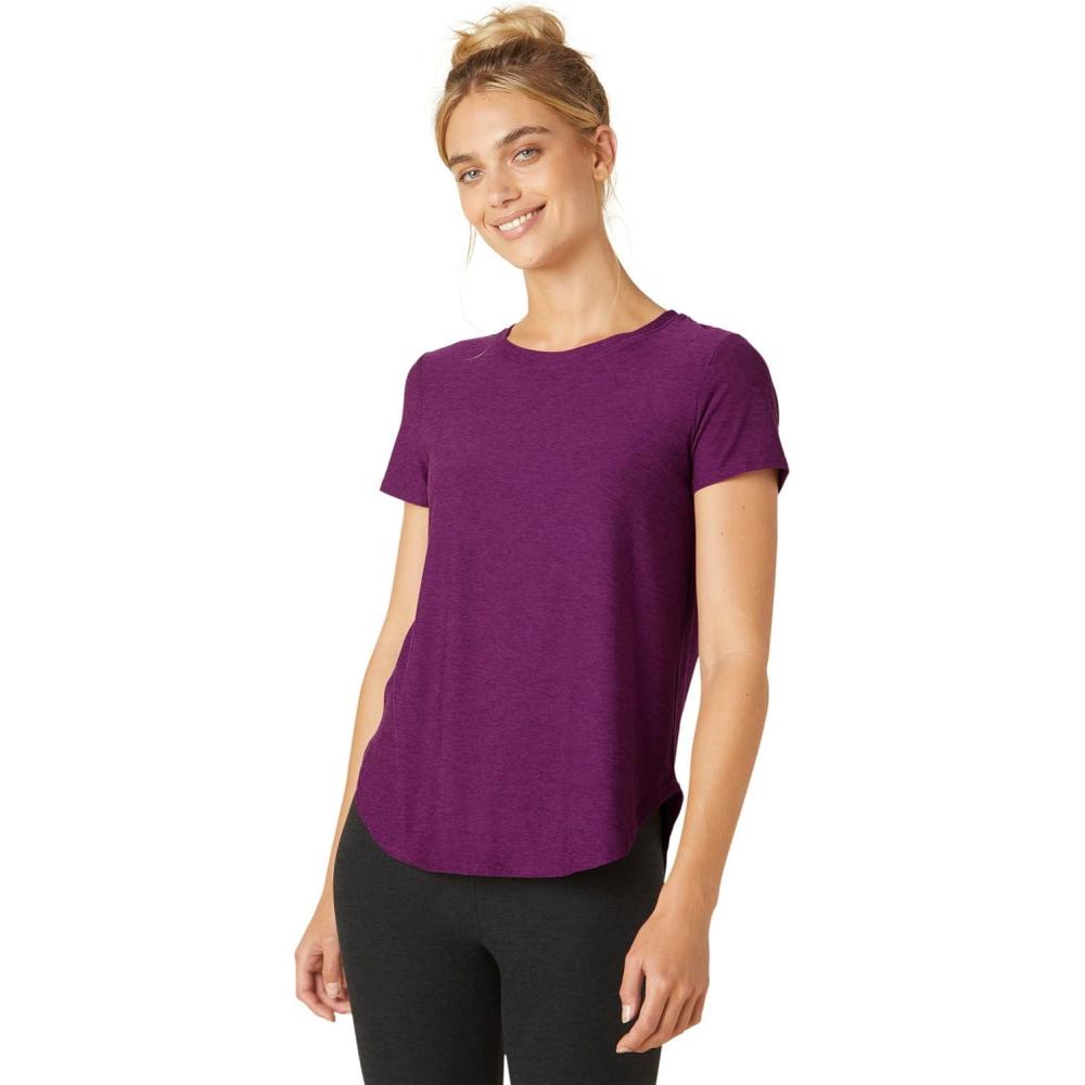 imageBeyond Yoga Womens Featherweight On The Down Low TeeAubergineBeet