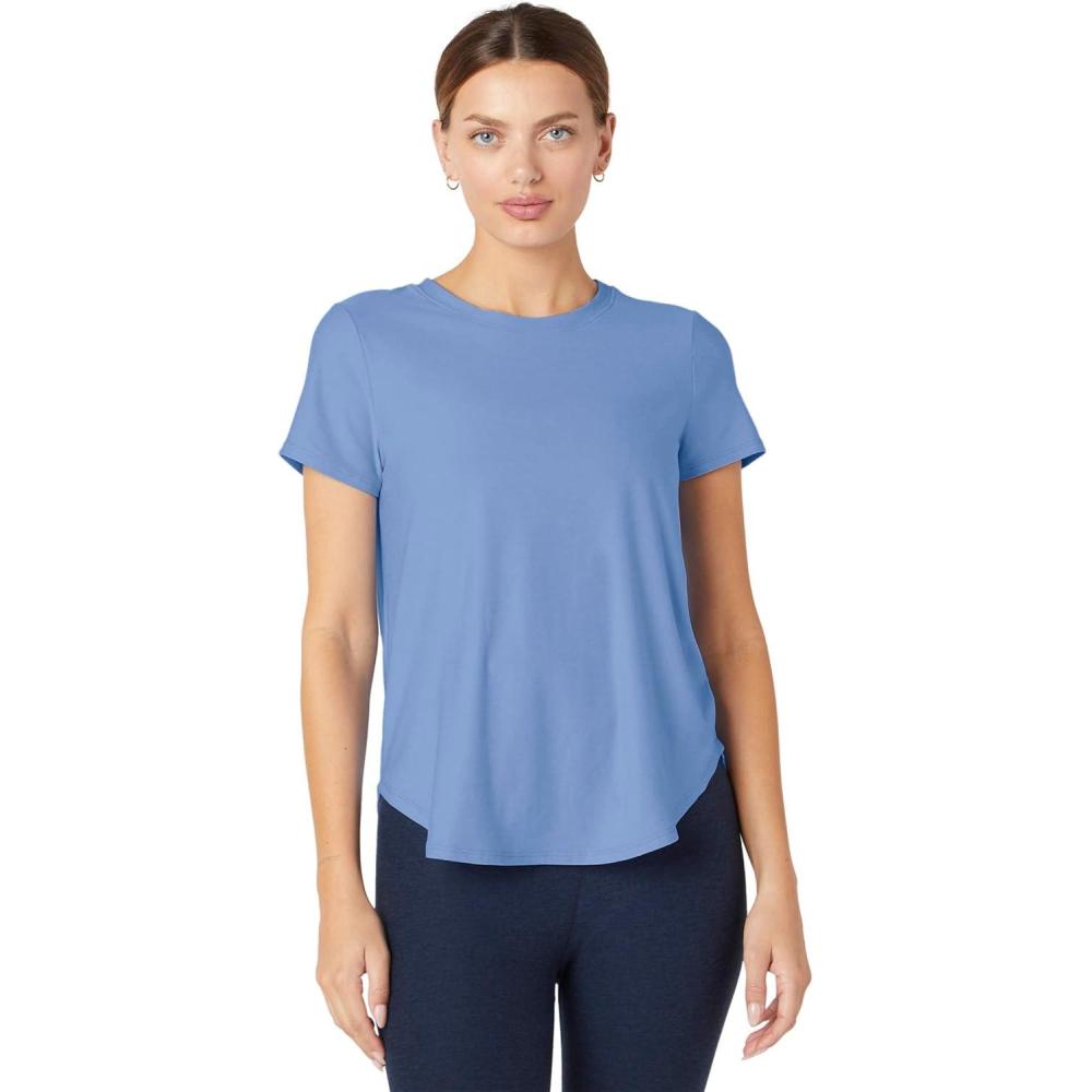 imageBeyond Yoga Womens Featherweight On The Down Low TeeFlower Blue Heather