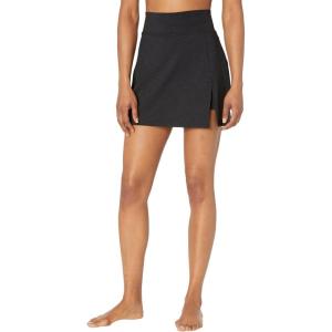 Beyond Yoga Women’s Heather Rib Hold Court Skirt(Black Heather)